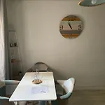 Au Bas De Montmartre !